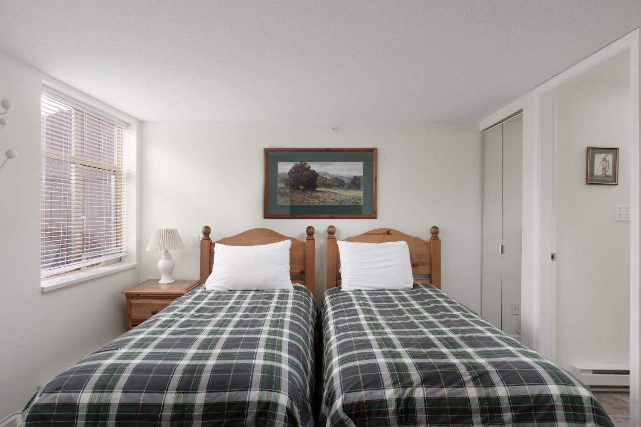 Tyndall Stone Lodge By Cozystay Signature Вістлер Екстер'єр фото